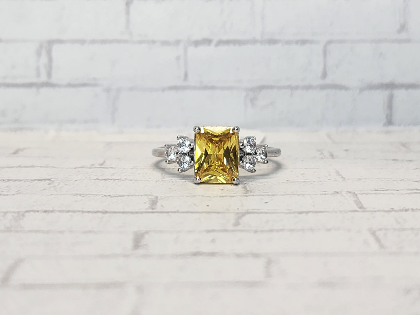 Size 10 Sterling Silver - 1009 Yelow