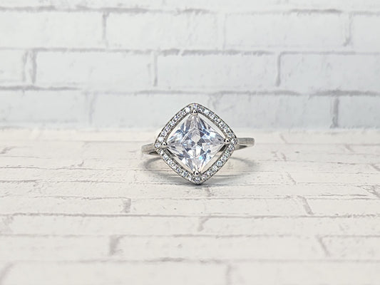 Size 10 Sterling Silver - 10C01 White