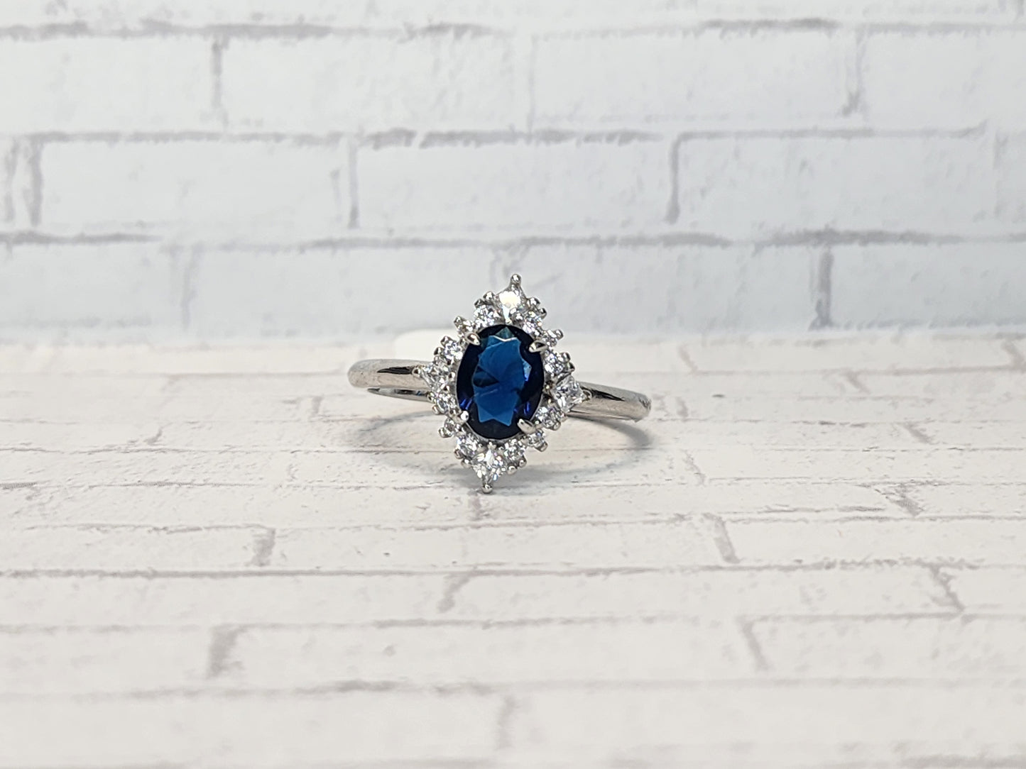 Size 10 Sterling Silver - 10C05 Blue