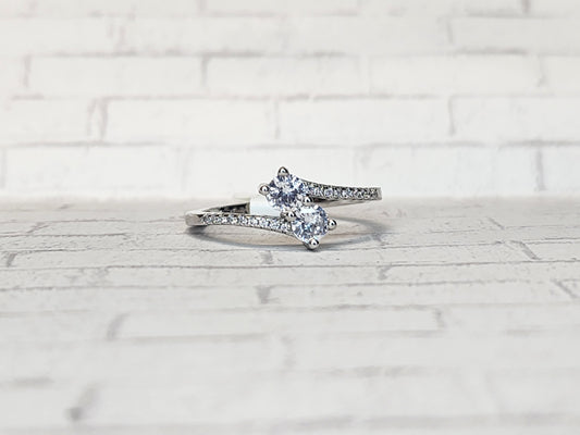 Size 11 Sterling Silver - 11C04 White