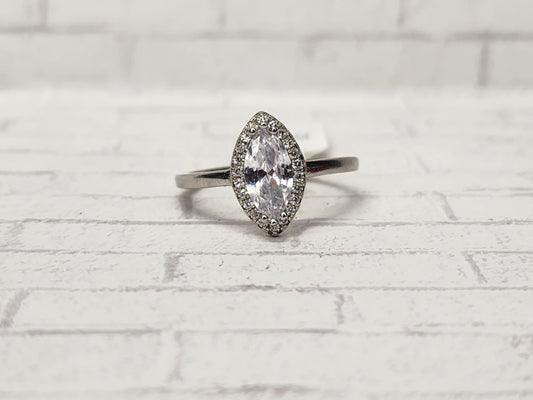 Size 7 Sterling Silver - 725 White