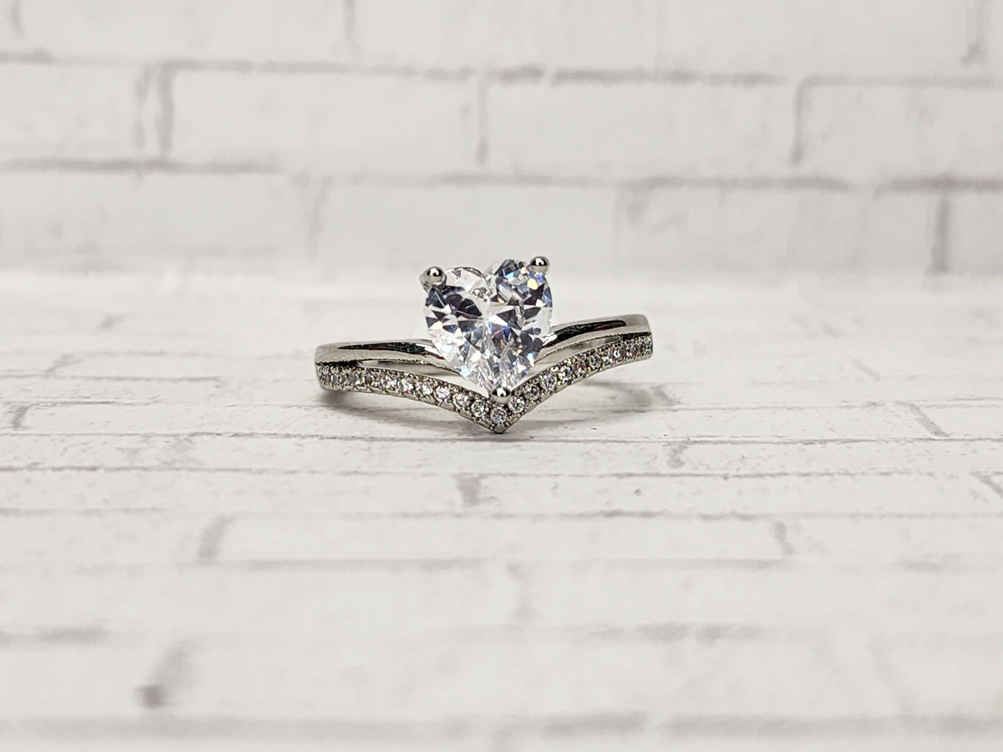 Size 8 Sterling Silver - 813 White Heart