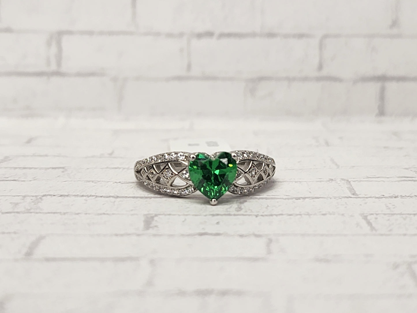 Size 8 Sterling Silver - 8C03