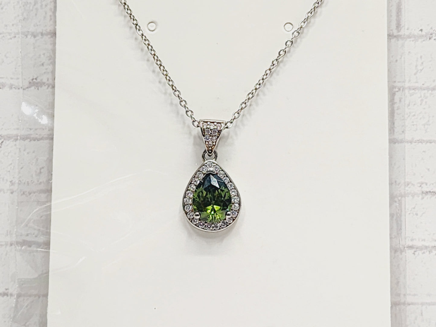 Necklace Sterling Silver - N01 Green Tear Drop