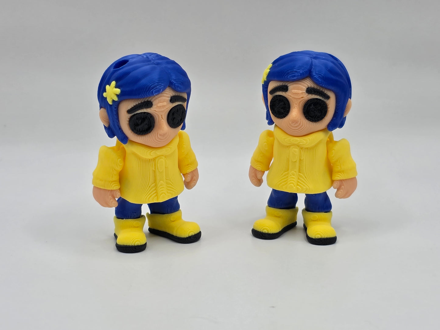 Button Eye Girl (keychain) - POCKET PAL