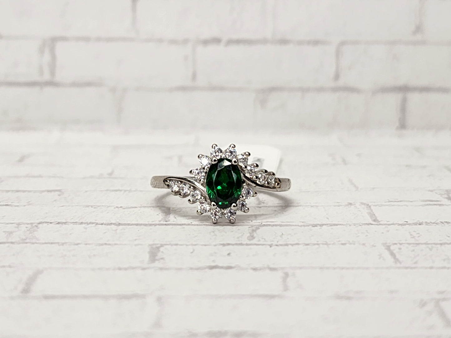 Size 8 Sterling Silver - 8C02 Green